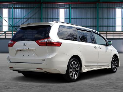 2019 Toyota Sienna Limited