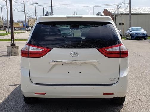 2019 Toyota Sienna Limited