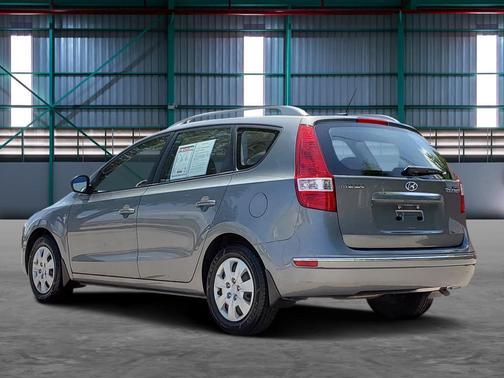 Carbon Gray Mist Metallic 2011 Hyundai Elantra Touring GLS