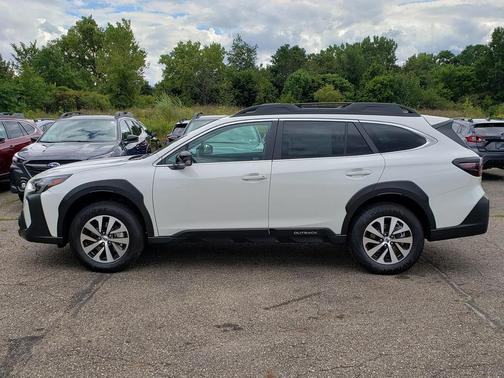 2025 Subaru Outback Premium