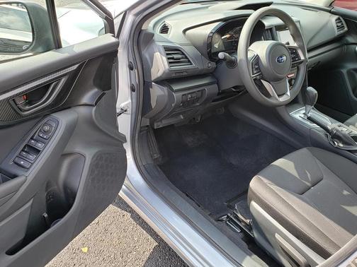 2023 Subaru Impreza Premium