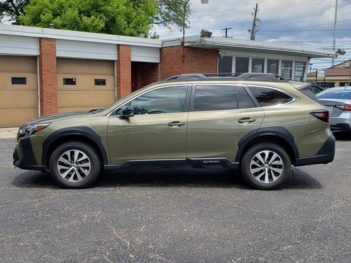 Autumn Green Metallic 2023 Subaru Outback Premium