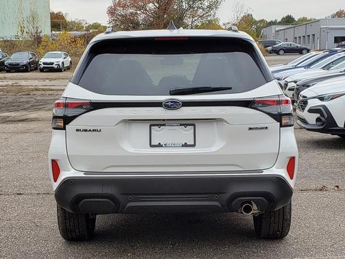 2025 Subaru Forester Touring