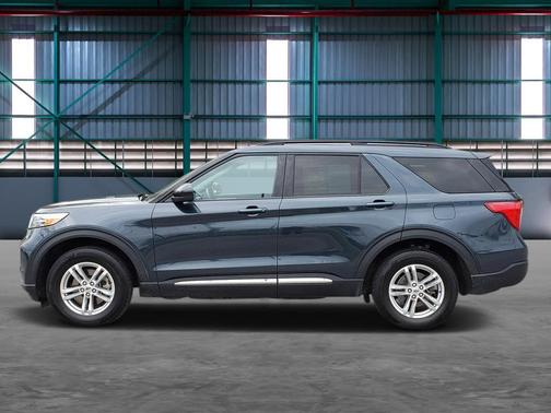 Stone Blue Metallic 2022 Ford Explorer XLT