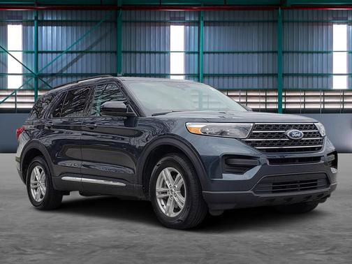 Stone Blue Metallic 2022 Ford Explorer XLT