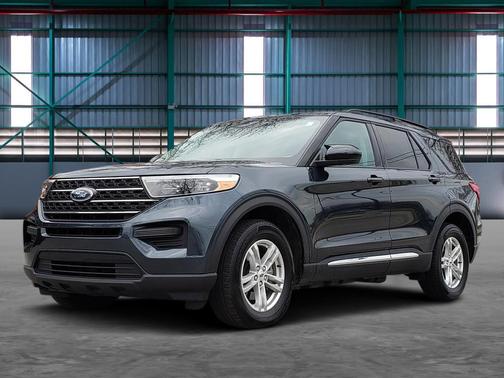 Stone Blue Metallic 2022 Ford Explorer XLT