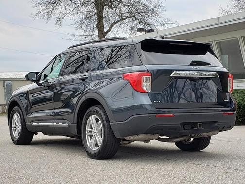 Stone Blue Metallic 2022 Ford Explorer XLT