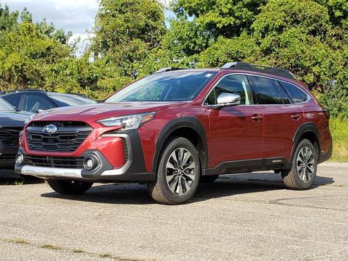 2025 Subaru Outback Touring XT