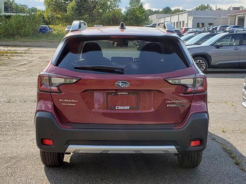 2025 Subaru Outback Touring XT