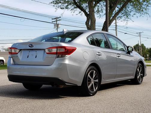 Ice Silver Metallic 2020 Subaru Impreza Premium Sedan
