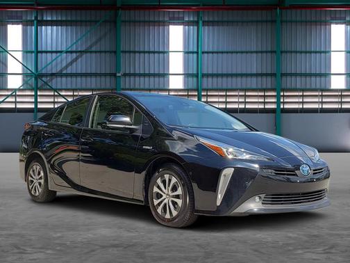 2021 Toyota Prius LE
