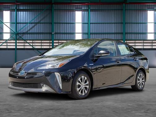 2021 Toyota Prius LE