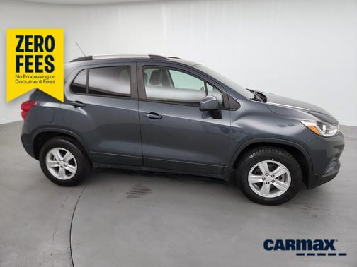 Gray 2022 Chevrolet Trax LT
