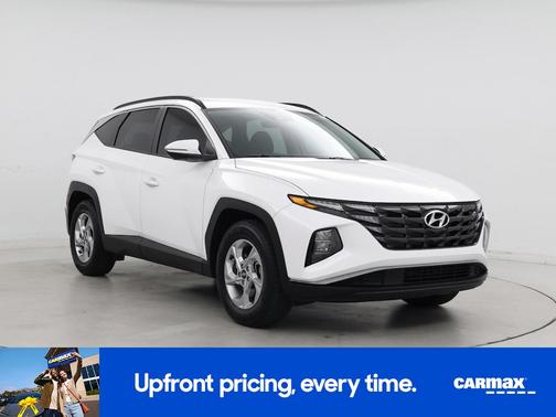 White 2023 Hyundai TUCSON SEL
