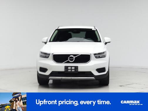 2020 Volvo XC40 T4 Momentum