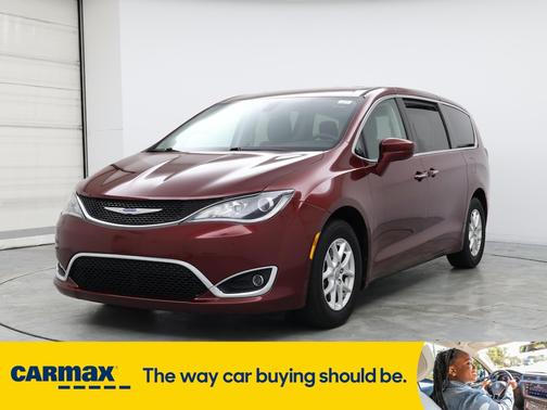 2020 Chrysler Pacifica Touring