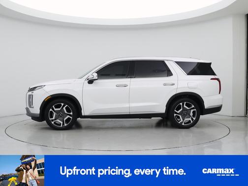 White 2023 Hyundai PALISADE SEL
