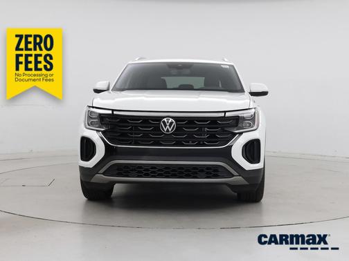White 2024 Volkswagen Atlas Cross Sport SE w/Tech