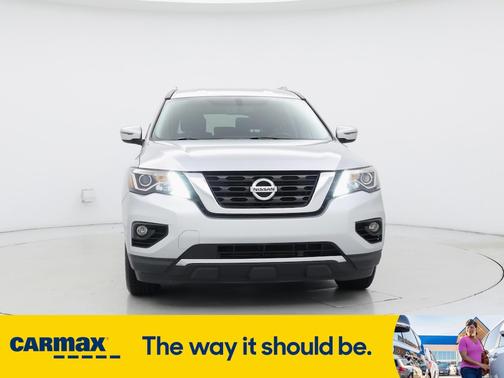 2018 Nissan Pathfinder SV