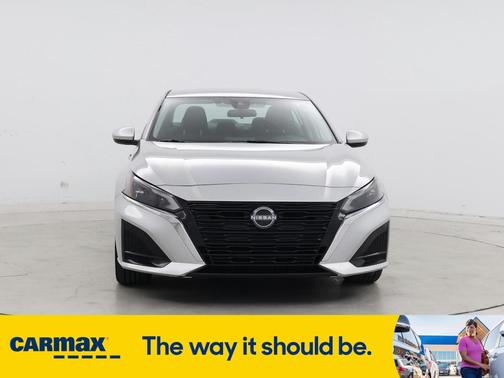 2023 Nissan Altima SV
