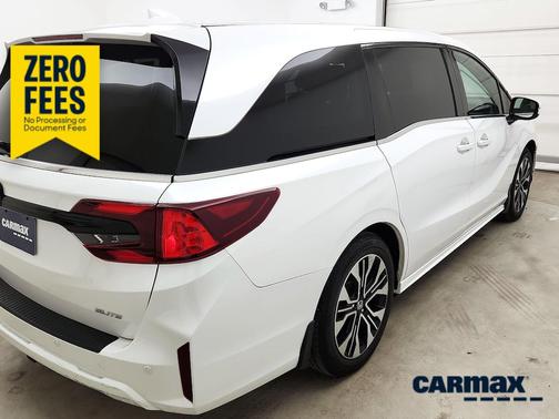 White 2025 Honda Odyssey Elite