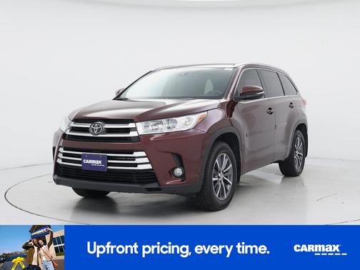 Red 2018 Toyota Highlander XLE