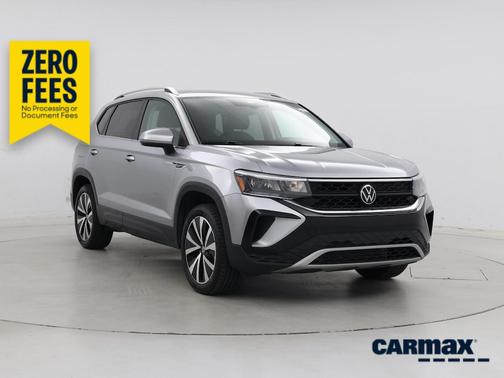 Silver 2024 Volkswagen Taos SE