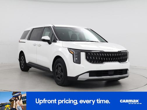 White 2025 Kia Carnival LXS