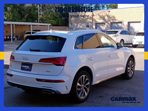 White 2023 Audi Q5 S-Line Premium Plus