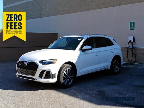 White 2023 Audi Q5 S-Line Premium Plus