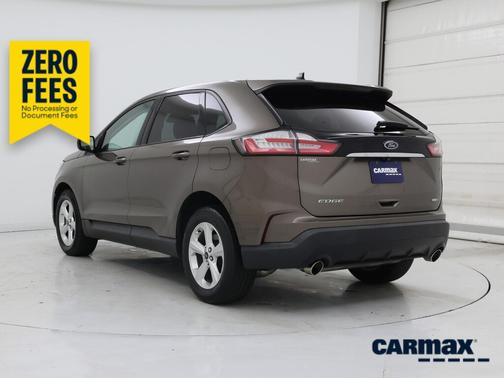 Black 2019 Ford Edge SE