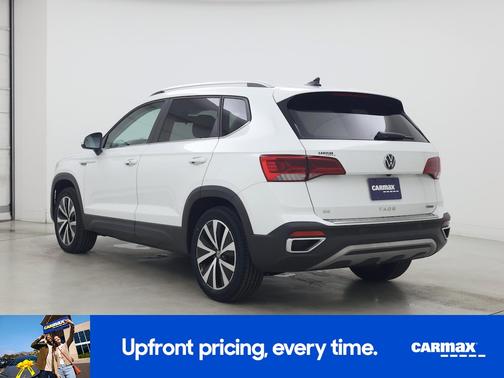 White 2022 Volkswagen Taos SE