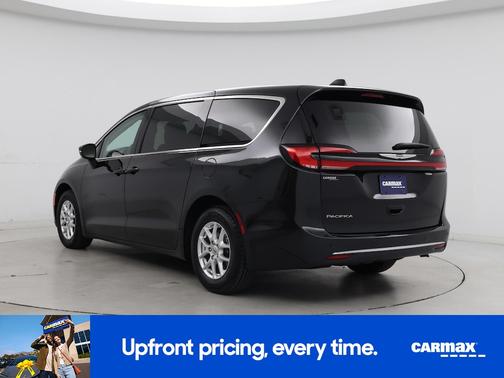 Black 2023 Chrysler Pacifica Touring L