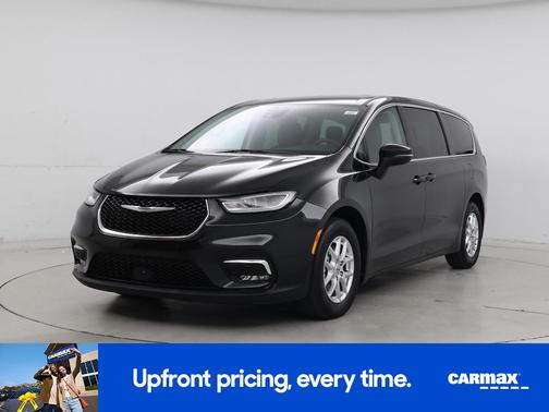 Black 2023 Chrysler Pacifica Touring L