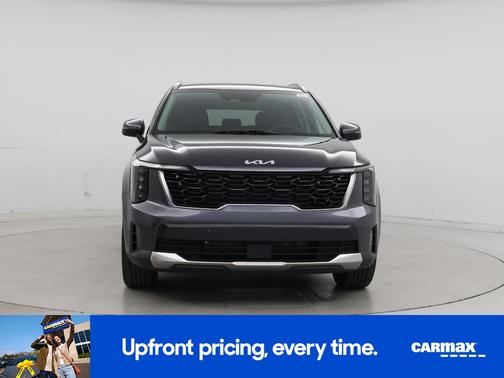 Gray 2024 Kia Sorento S