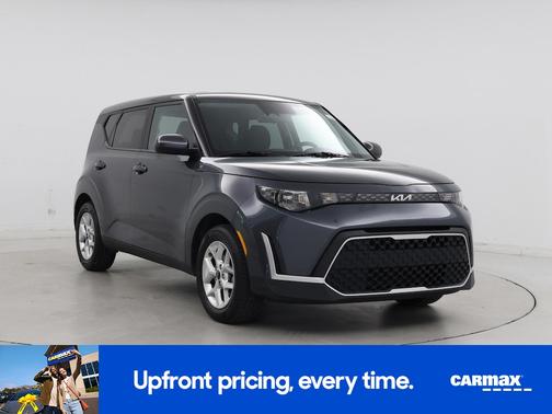 Gray 2025 Kia Soul LX