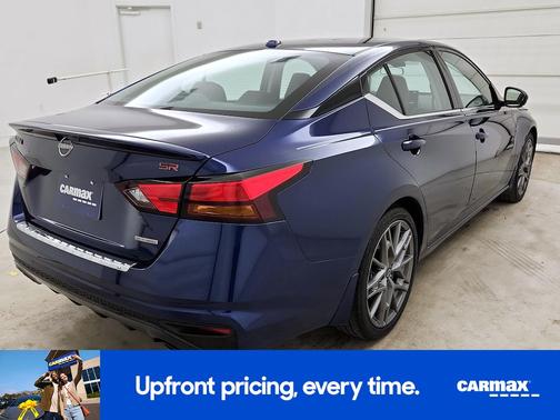 Blue 2023 Nissan Altima SR