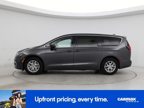Gray 2023 Chrysler Pacifica Touring L