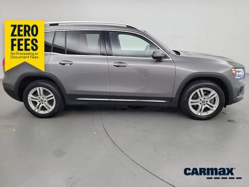 Gray 2022 Mercedes-Benz GLB 250