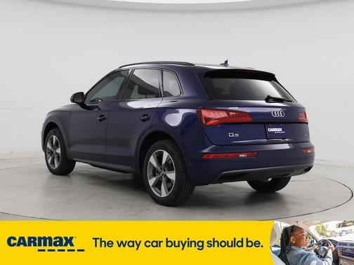 2020 Audi Q5 Titanium Premium