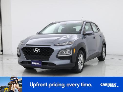 Gray 2019 Hyundai KONA SE