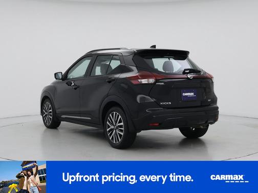 2021 Nissan Kicks SR