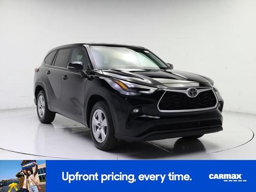 Black 2023 Toyota Highlander LE