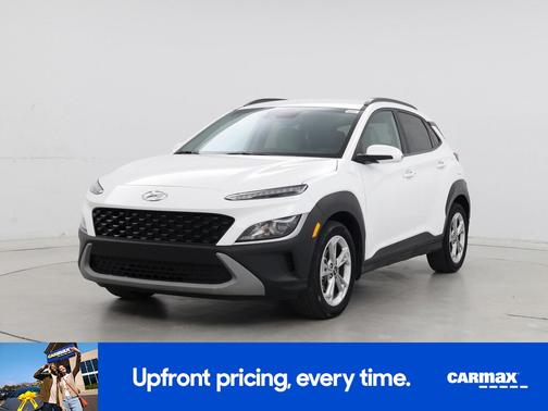 White 2023 Hyundai KONA SEL