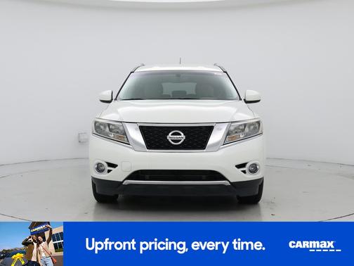 2016 Nissan Pathfinder SV