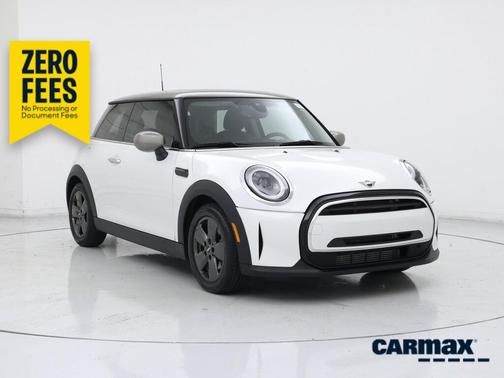 White 2024 MINI Hardtop