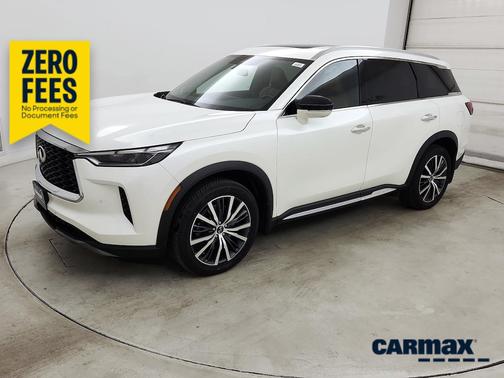 White 2023 INFINITI QX60 Sensory