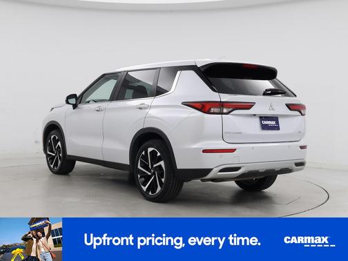 2023 Mitsubishi Outlander SE