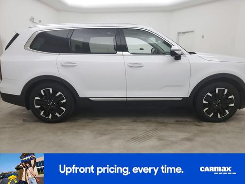 White 2024 Kia Telluride SX X-Pro