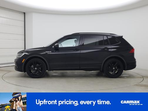 Black 2023 Volkswagen Tiguan SE R-Line Black